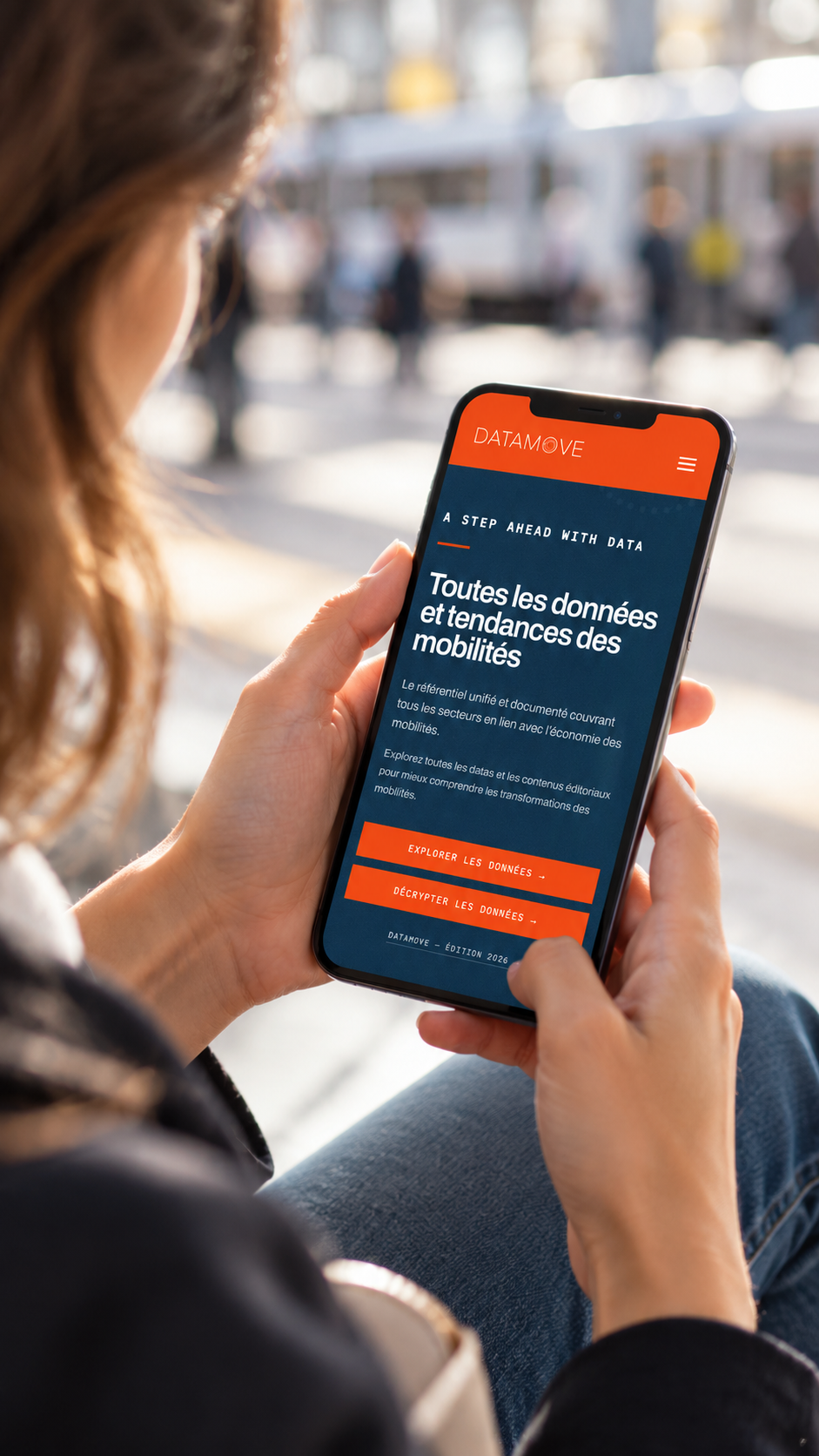 Le site DataMove consulté sur un téléphone mobile